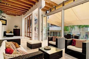 noosa international resort