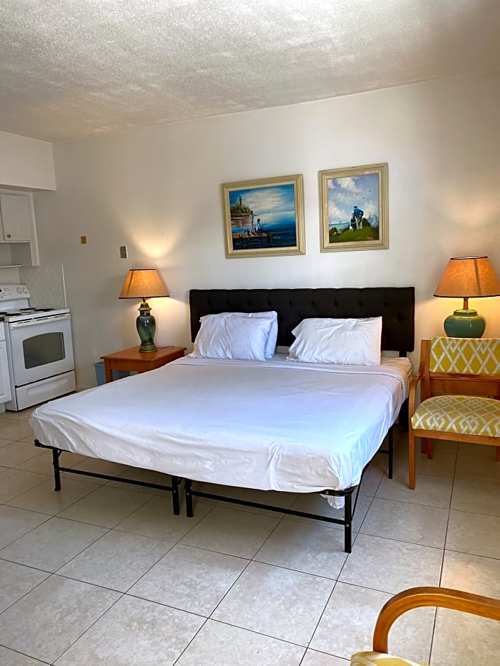 dee jay beach resort