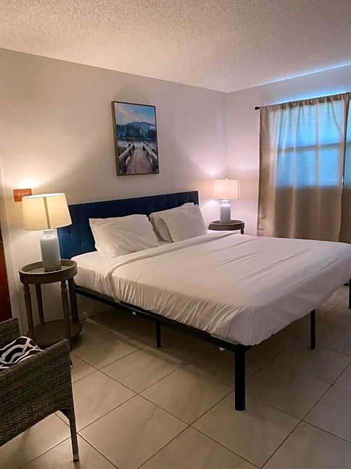 dee jay beach resort