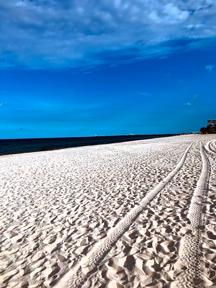 dee jay beach resort