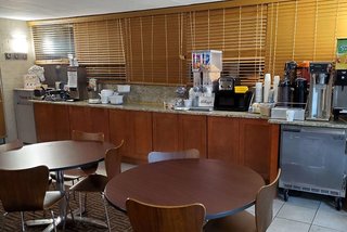 super 8 by wyndham ocala i 75