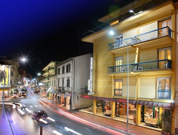 Hotel Nuovo Savi,Montecatini Terme>>Buggiano,3 star