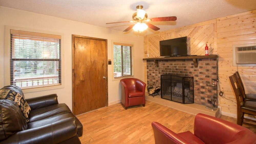 upper canyon inn and cabins