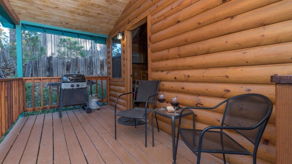 upper canyon inn and cabins