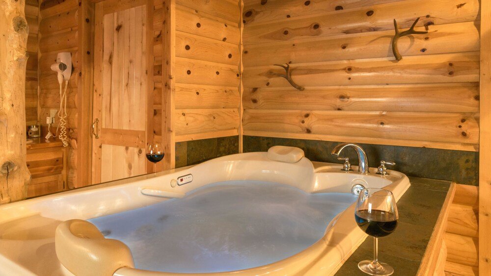 upper canyon inn and cabins