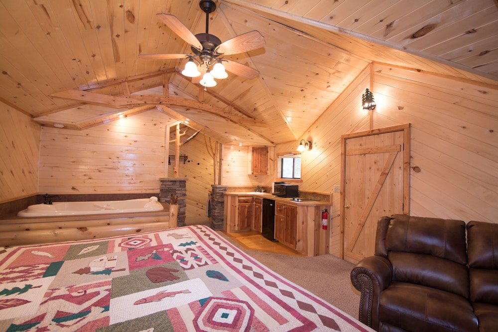 upper canyon inn and cabins
