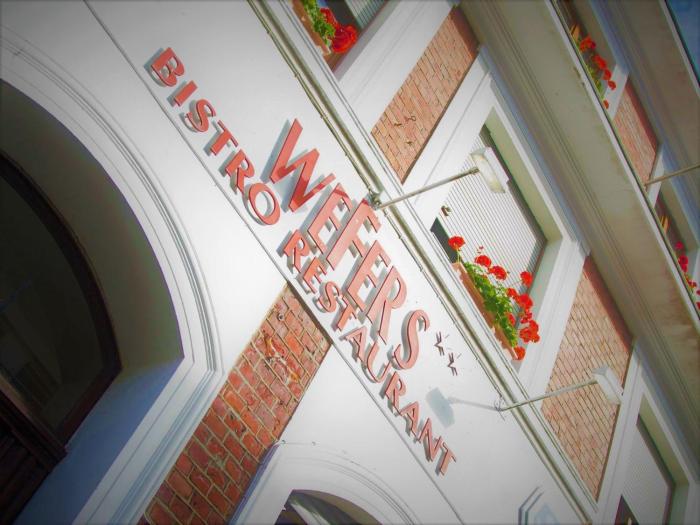 hotel and restaurant wefers