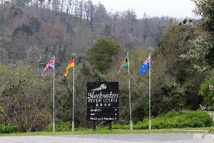blackwaters river lodge