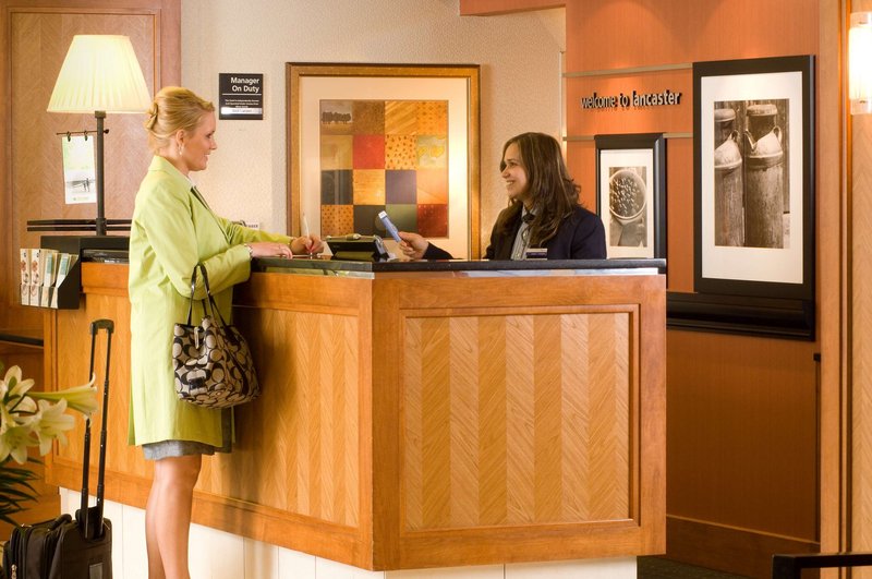 hampton inn lancaster