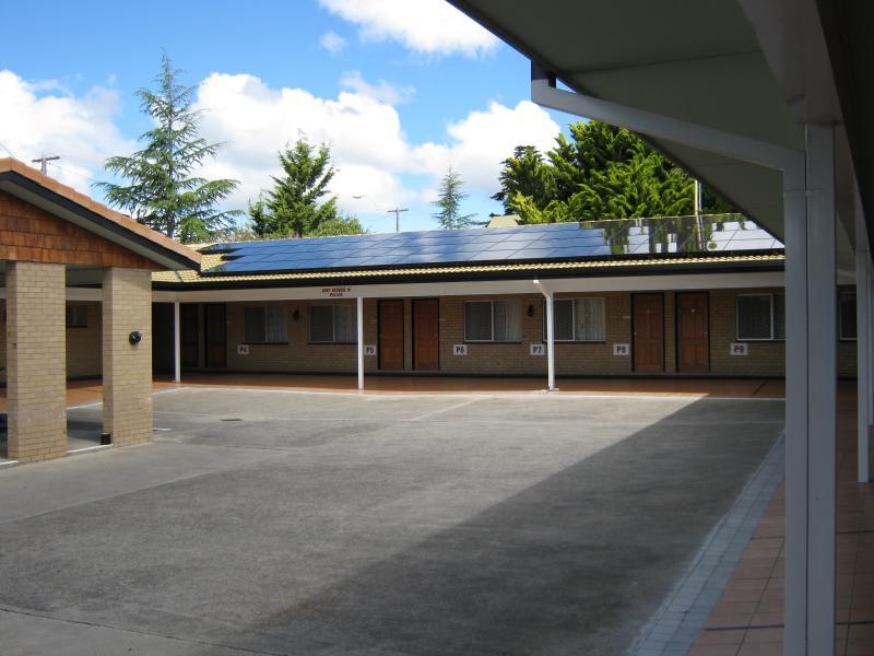 settlers motor inn