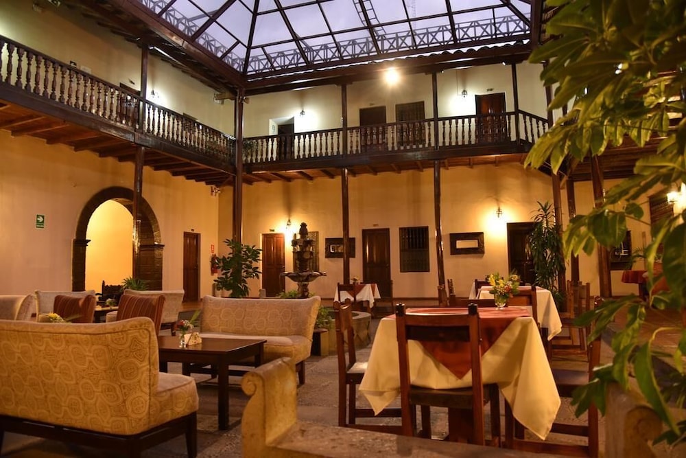 hotel cajamarca