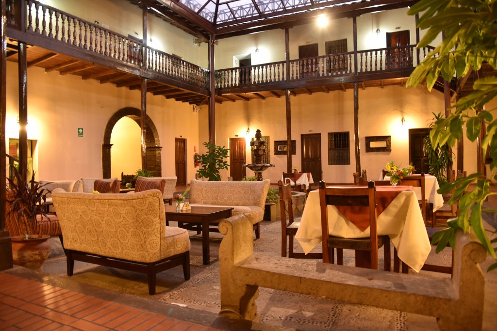 hotel cajamarca