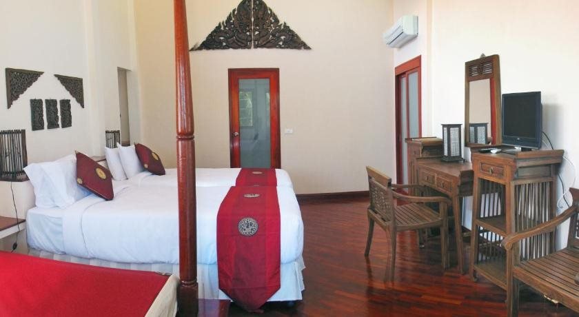 khanom hill resort