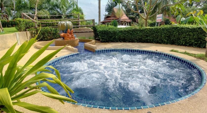 khanom hill resort