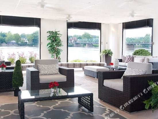 lambertville station restaurant and inn