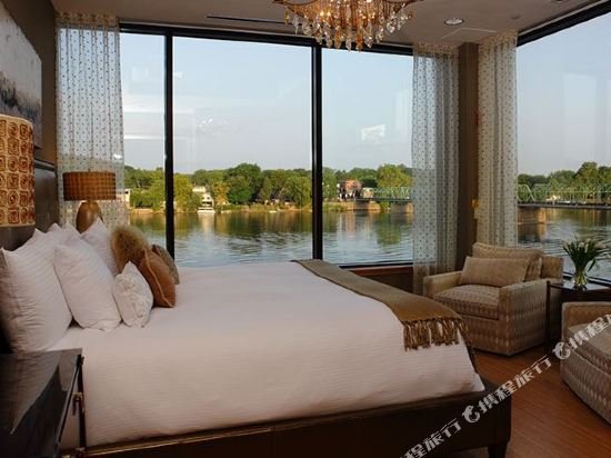 lambertville station restaurant and inn