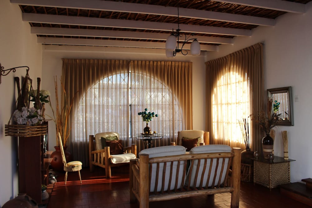 don agucho hotel