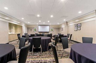 la quinta inn and suites by wyndham boston andover