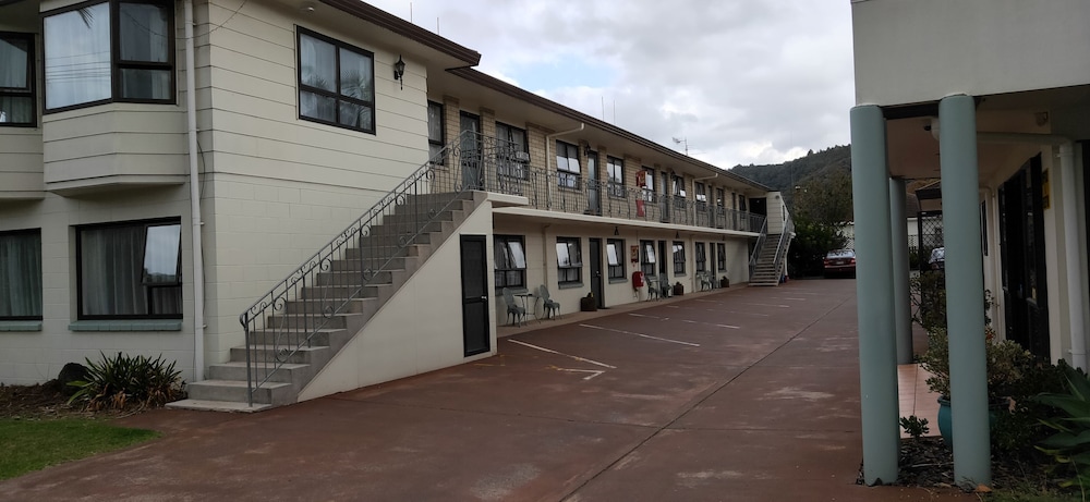 cypress court motel