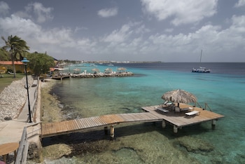 divi flamingo beach resort and casino