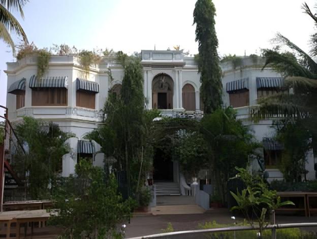 hotel aram