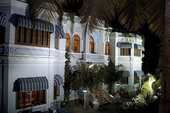 hotel aram