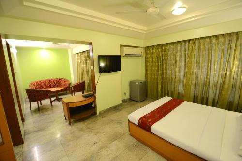 hotel the samrat