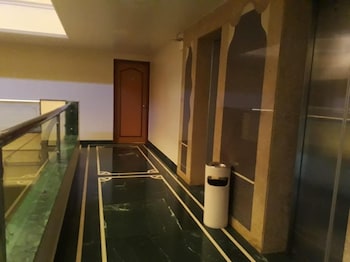 hotel the samrat