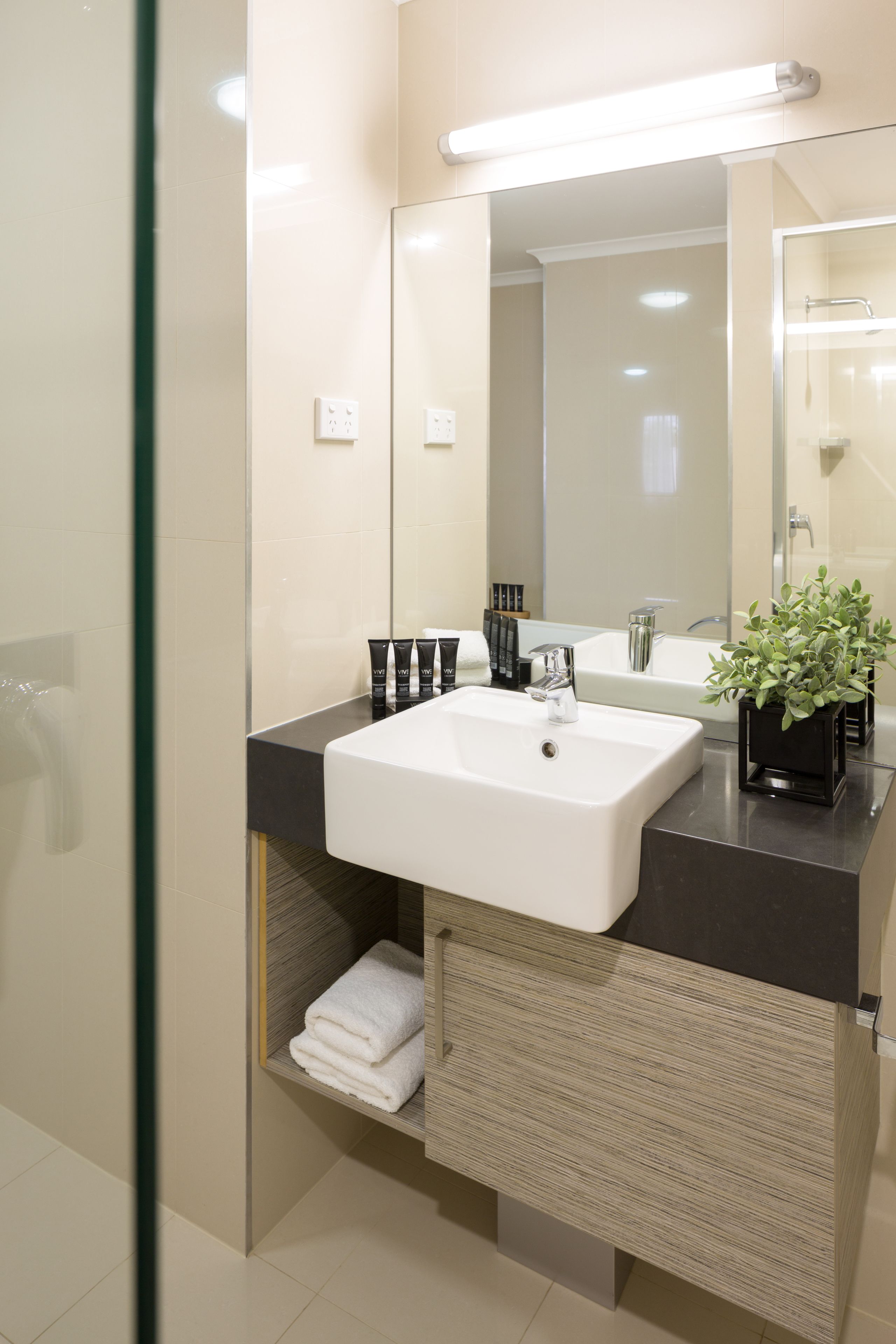 courtyard by marriott darwin