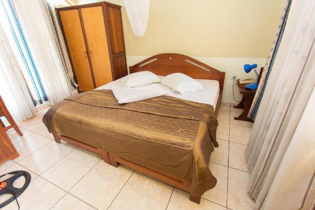 iris guesthouse