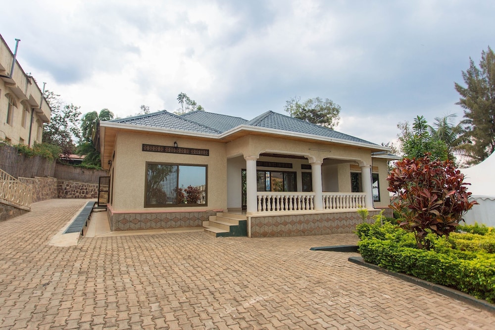 iris guesthouse