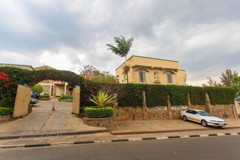 iris guesthouse