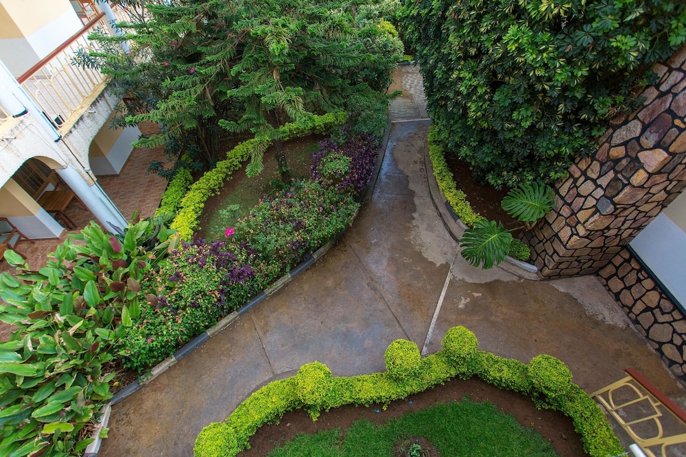 iris guesthouse