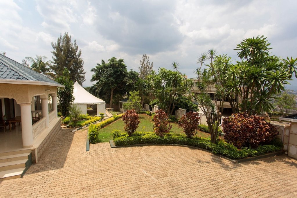 iris guesthouse