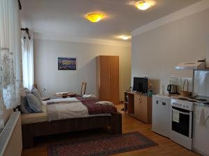 Guesthouse Rose,Lukavica>>Sarajevo,4 star