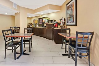 Days Inn & Suites By Wyndham Desoto,Desoto>>Dallas,2 star
