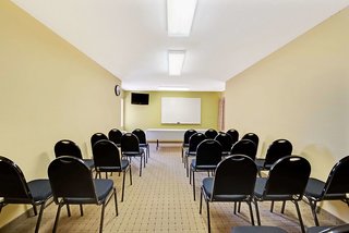 Days Inn & Suites By Wyndham Desoto,Desoto>>Dallas,2 star