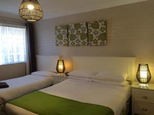 country leisure motor inn