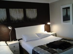 country leisure motor inn