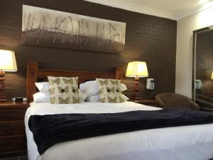 country leisure motor inn