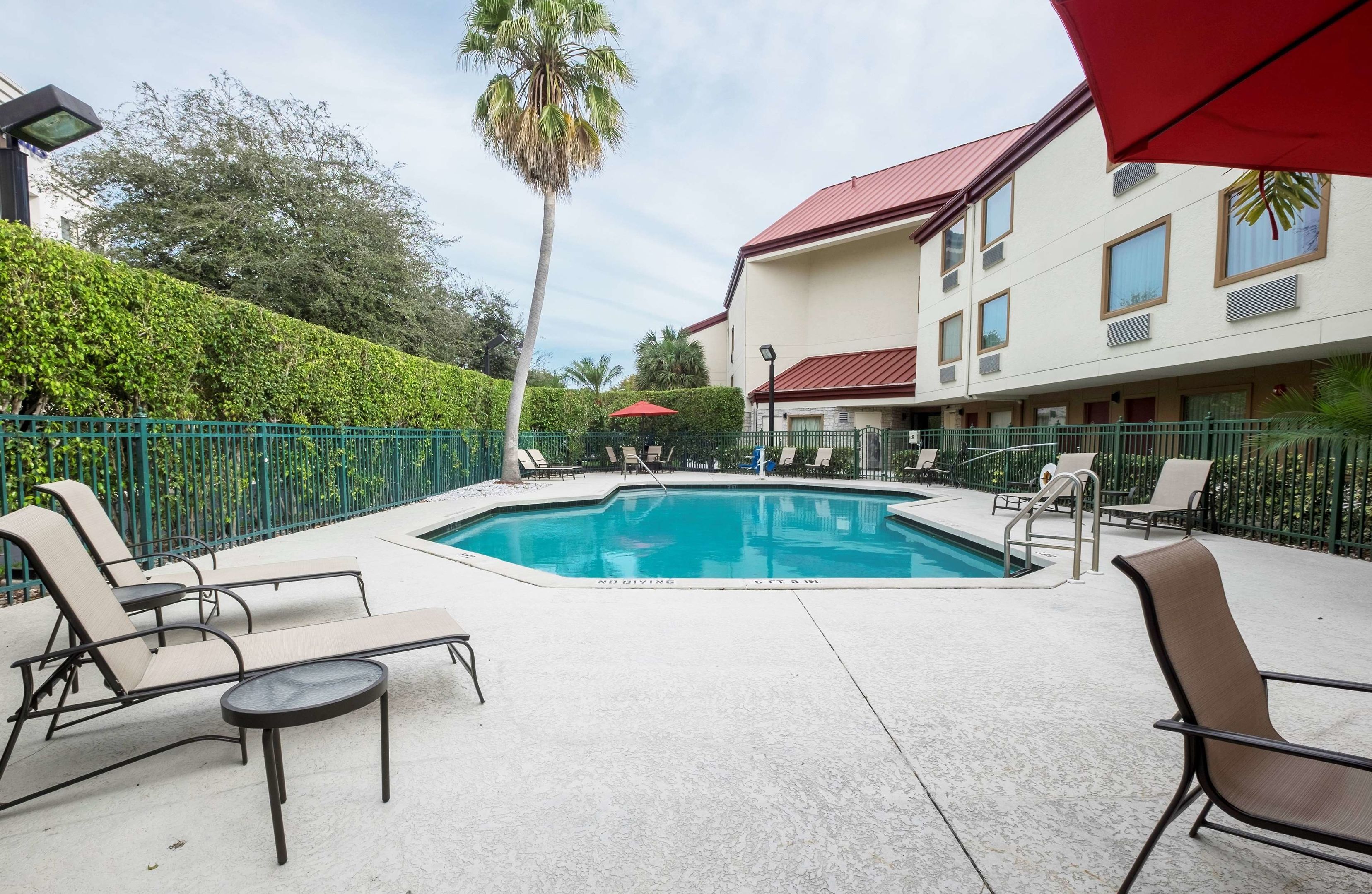 red roof inn plus west palm beach