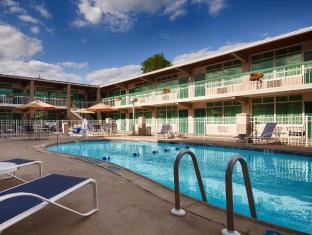 Surestay Plus Hotel By Best Western Brandywine Valley,Talleyville>>New Castle,3 star