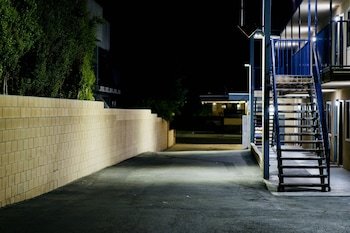 Red Carpet Motel,,2 star