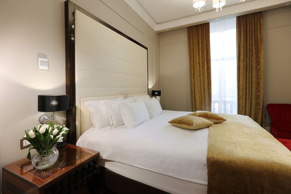 grand hotel yerevan