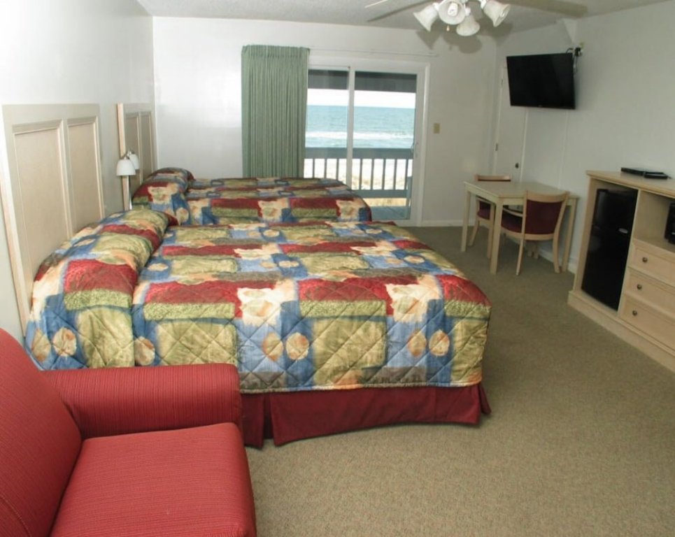 The Beach House,,2 star