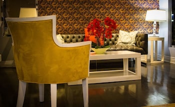 l a sky boutique hotel