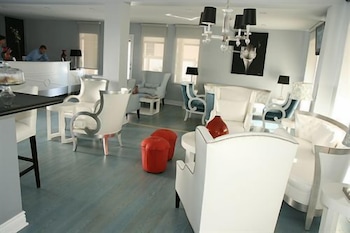 l a sky boutique hotel