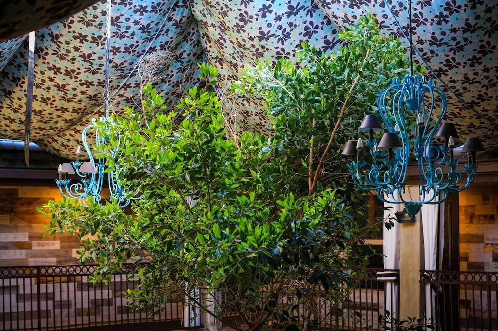 l a sky boutique hotel