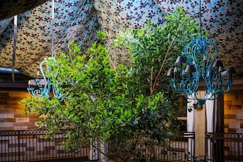 l a sky boutique hotel