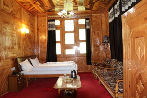 Hotel Mount Kailash,Sangla>>Kinnaur,4 star